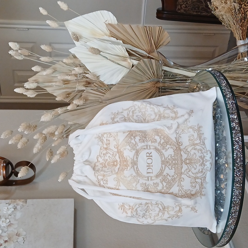 Dior Novelty Drawstring Pouch Limited Edition White And Gold - Picture 9 of 17
